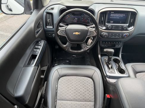 Used 2021 Chevrolet Colorado Z71 w/ Safety Package AWD/4WD image 14