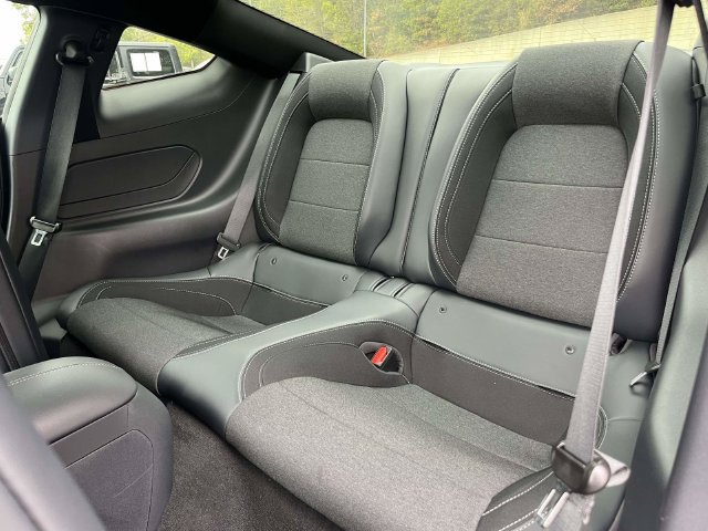 Used 2025 Ford Mustang Coupe RWD image 13
