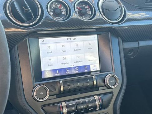 Used 2022 Ford Mustang Shelby GT500 w/ Carbon Fiber Track Pack image 24