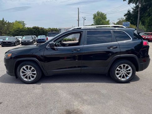 Used 2019 Jeep Cherokee Latitude w/ Popular Appearance Group FWD image 6