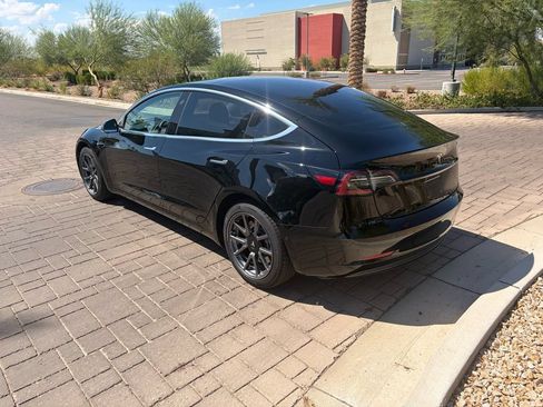 Used 2018 Tesla Model 3 Long Range RWD image 4