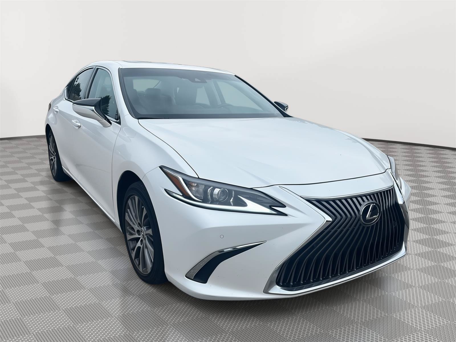 Used 2020 Lexus ES 350 w/ Premium Package FWD image 4