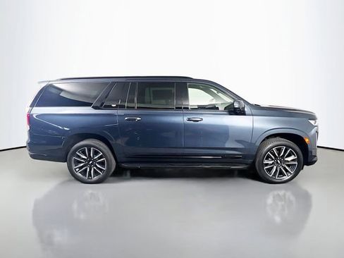 Used 2021 Cadillac Escalade ESV Sport w/ Driver Assist Tech Package image 8