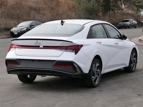 New 2025 Hyundai Elantra Sport image 2