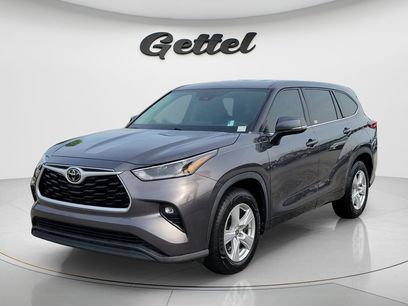 Used 2021 Toyota Highlander LE