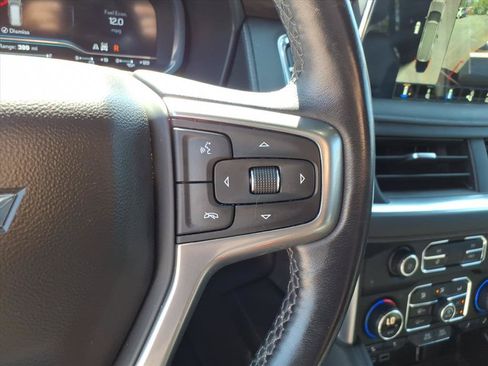 Used 2022 Chevrolet Tahoe Z71 w/ Luxury Package AWD/4WD image 17