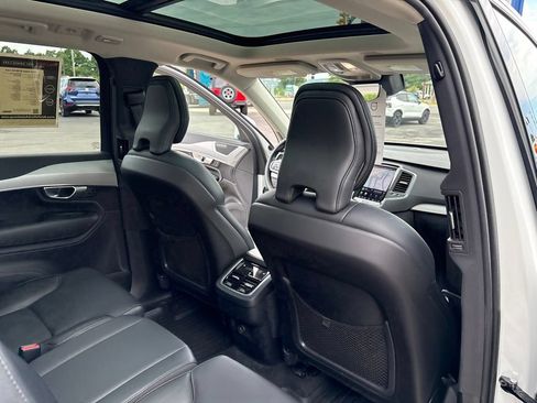 Used 2023 Volvo XC90 B5 Core w/ Protection Package Premier AWD/4WD image 37