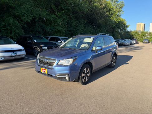 Used 2018 Subaru Forester 2.5i Limited AWD/4WD image 4
