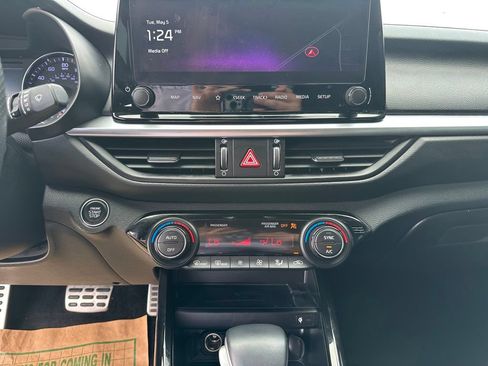 Used 2024 Kia Forte GT-Line w/ GT-Line Premium Package FWD image 14