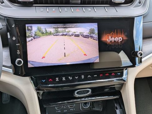 New 2026 Jeep Grand Cherokee Limited AWD/4WD image 25