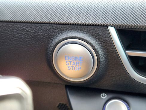 New 2025 Hyundai Sonata Limited image 15