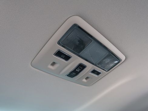 Used 2016 Jaguar XJ Supercharged image 44