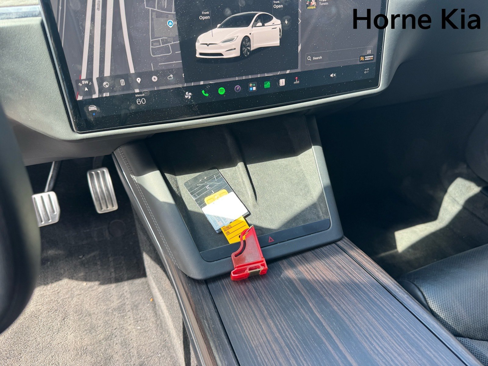 Used 2022 Tesla Model S AWD/4WD image 22