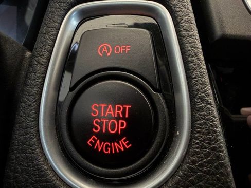 Used 2017 BMW M2 RWD image 25