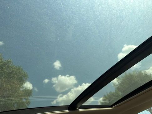 Used 2016 Hyundai Sonata Limited w/ Option Group 02 FWD image 12