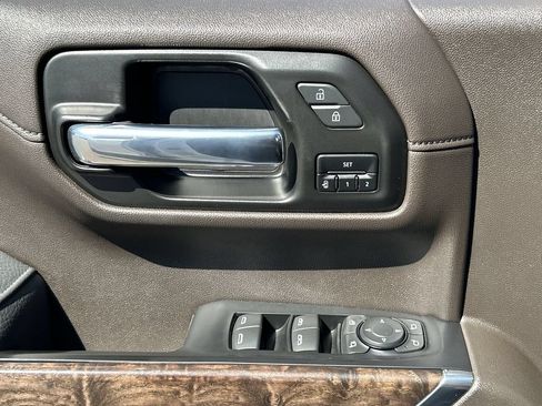 Used 2021 GMC Sierra 1500 Denali AWD/4WD image 23