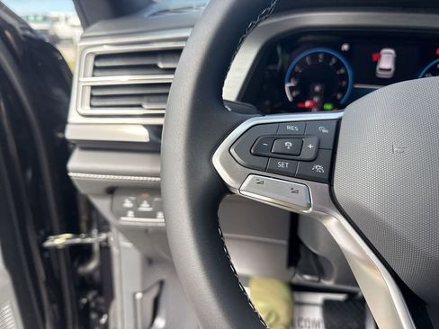 New 2026 Volkswagen Atlas Cross Sport SE AWD/4WD image 17