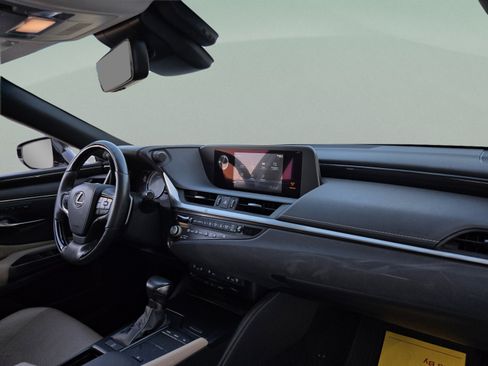 Certified 2021 Lexus ES 350 w/ Premium Package FWD image 21
