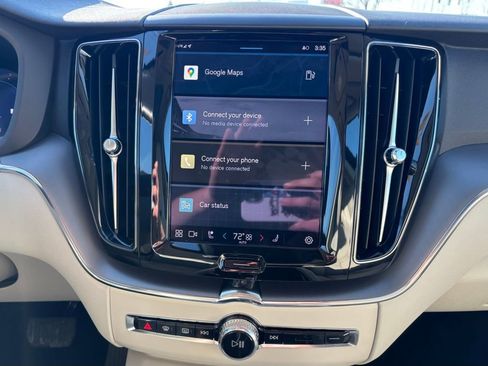 Certified 2024 Volvo XC60 B5 Core w/ Climate Package image 9