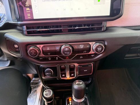 Used 2024 Jeep Wrangler Sport S image 20