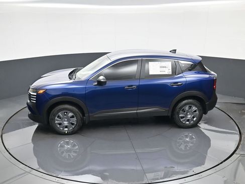 New 2026 Nissan Kicks S image 28