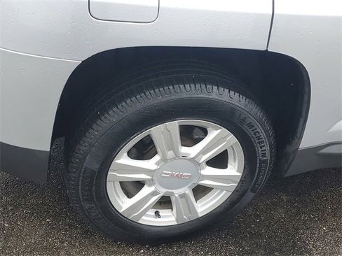 Used 2015 GMC Terrain SLE w/ Convenience Package image 5