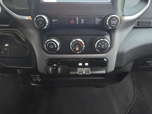 Used 2024 RAM 2500 Big Horn image 16