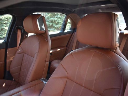 Used 2024 BMW 760i xDrive w/ Executive Package AWD/4WD image 15
