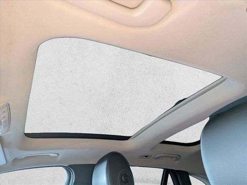 Used 2019 Mercedes-Benz GLC 300 image 17