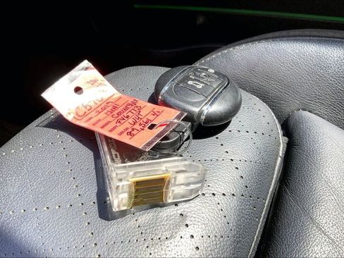 Used 2019 MINI Cooper Countryman w/ Driver Assistance Package image 13