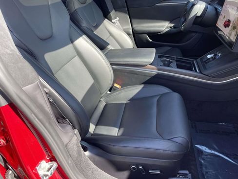 Used 2024 Tesla Model S image 27