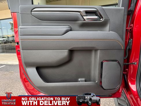 Used 2025 GMC Sierra 3500 AT4 w/ AT4 Premium Plus Package image 21