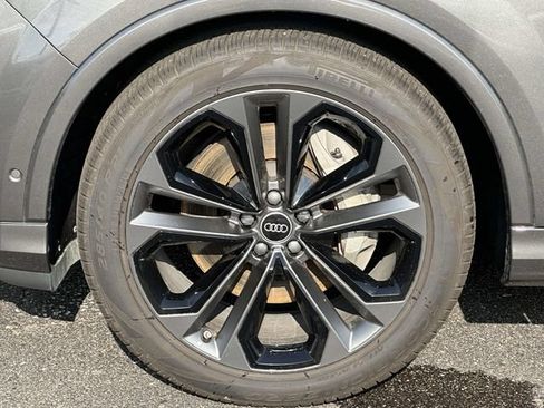 Certified 2026 Audi Q7 2.0T Premium Plus AWD/4WD image 10