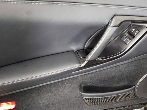 Used 2014 Nissan GT-R Premium image 17