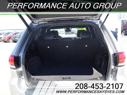 Used 2019 Jeep Grand Cherokee Altitude image 8