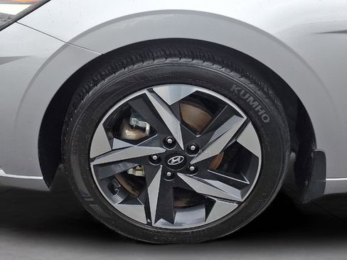 Certified 2023 Hyundai Elantra Limited image 9