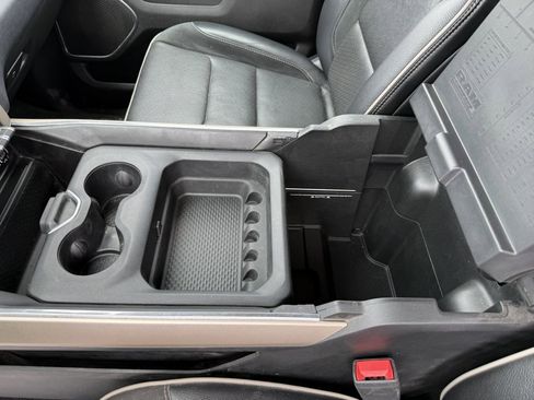 Used 2019 RAM 1500 Laramie AWD/4WD image 30