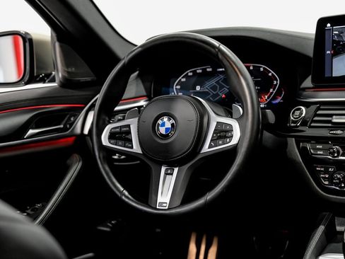 Used 2023 BMW M550i xDrive image 13