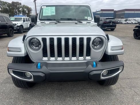 Used 2023 Jeep Wrangler Unlimited Sahara w/ Cold Weather Group AWD/4WD image 2