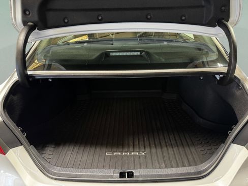 Used 2020 Toyota Camry XSE image 44