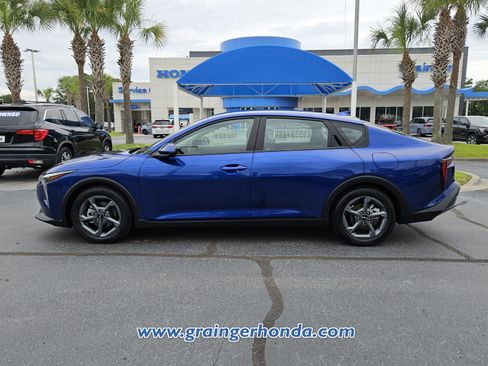 Used 2025 Kia K4 FWD image 2