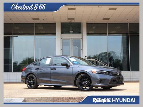 Used 2023 Honda Civic Sport image 1