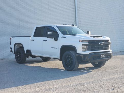 New 2026 Chevrolet Silverado 2500 Custom w/ Custom Value Package AWD/4WD image 2