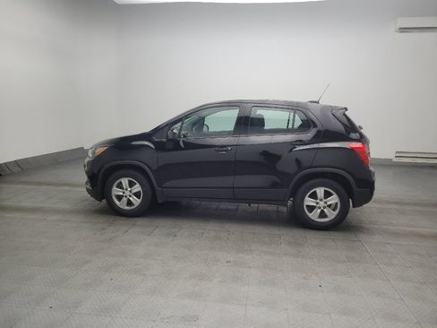 Used 2020 Chevrolet Trax LS FWD image 3