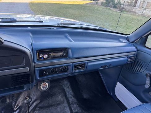 Used 1995 Ford Bronco XL image 10