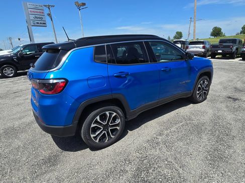 Used 2022 Jeep Compass Limited AWD/4WD image 8