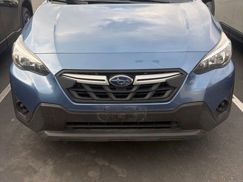 Used 2021 Subaru Crosstrek 2.0i image 1