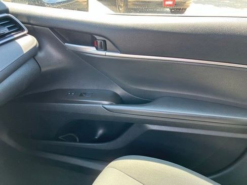 Used 2024 Toyota Camry LE FWD image 20