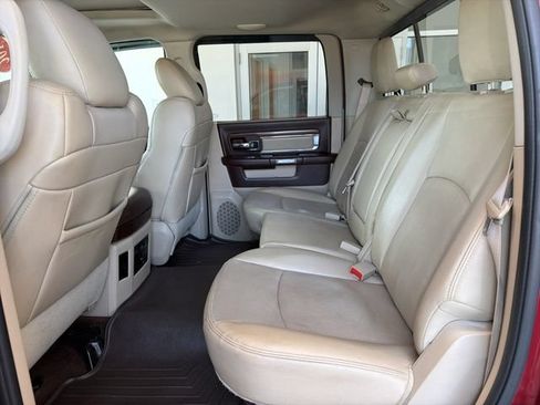 Used 2014 RAM 1500 Laramie w/ Convenience Group AWD/4WD image 14