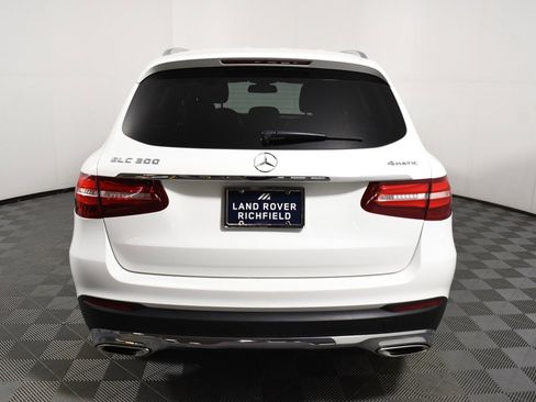 Used 2018 Mercedes-Benz GLC 300 4MATIC image 5